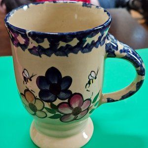 alpine pottery cup 1999 Roseville Ohio flowers and bee's design
